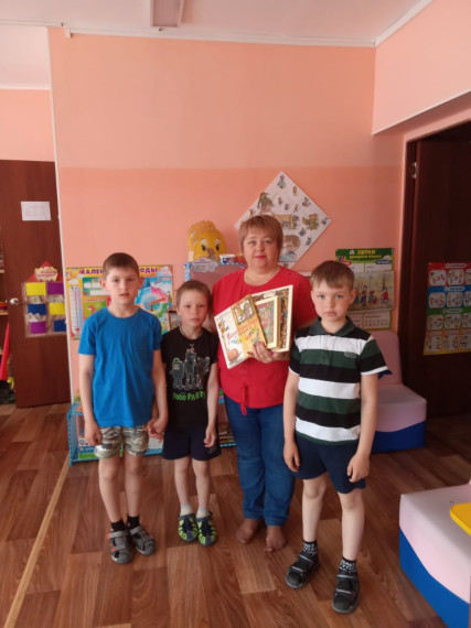 Акция "Подари вторую жизнь книге".